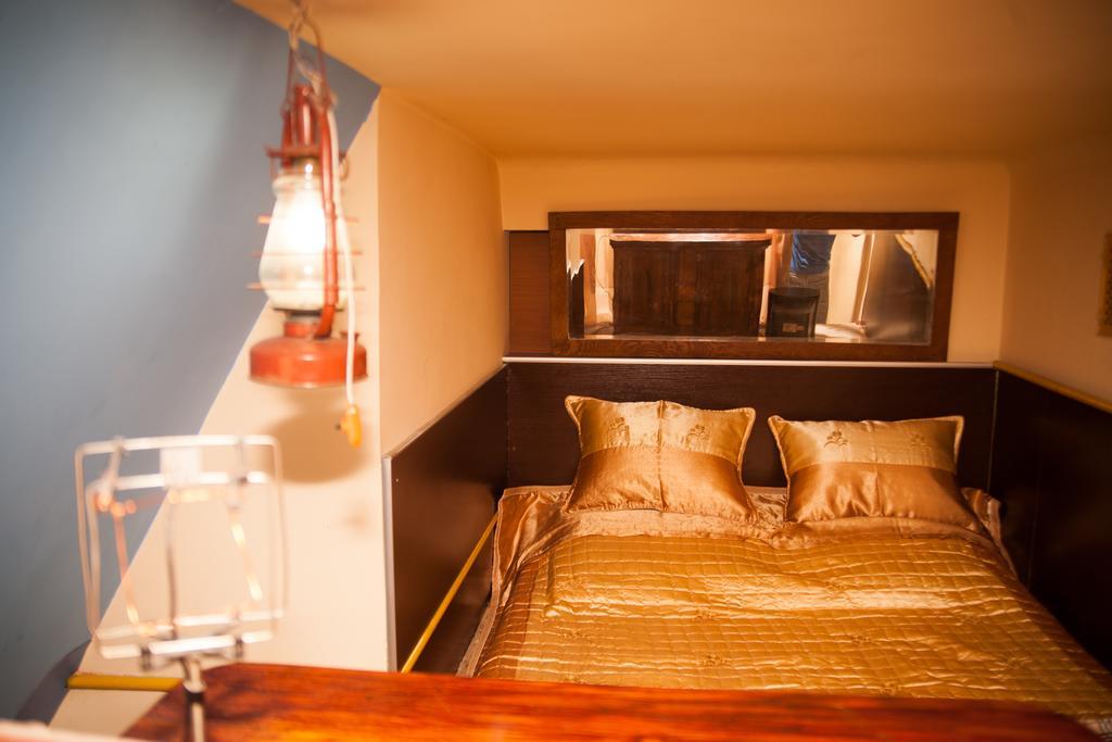Kozatski Apartments ลวีฟ ภายนอก รูปภาพ